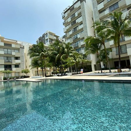 By The Sea @ Luxury Suites, Batu Ferringhi Exterior photo