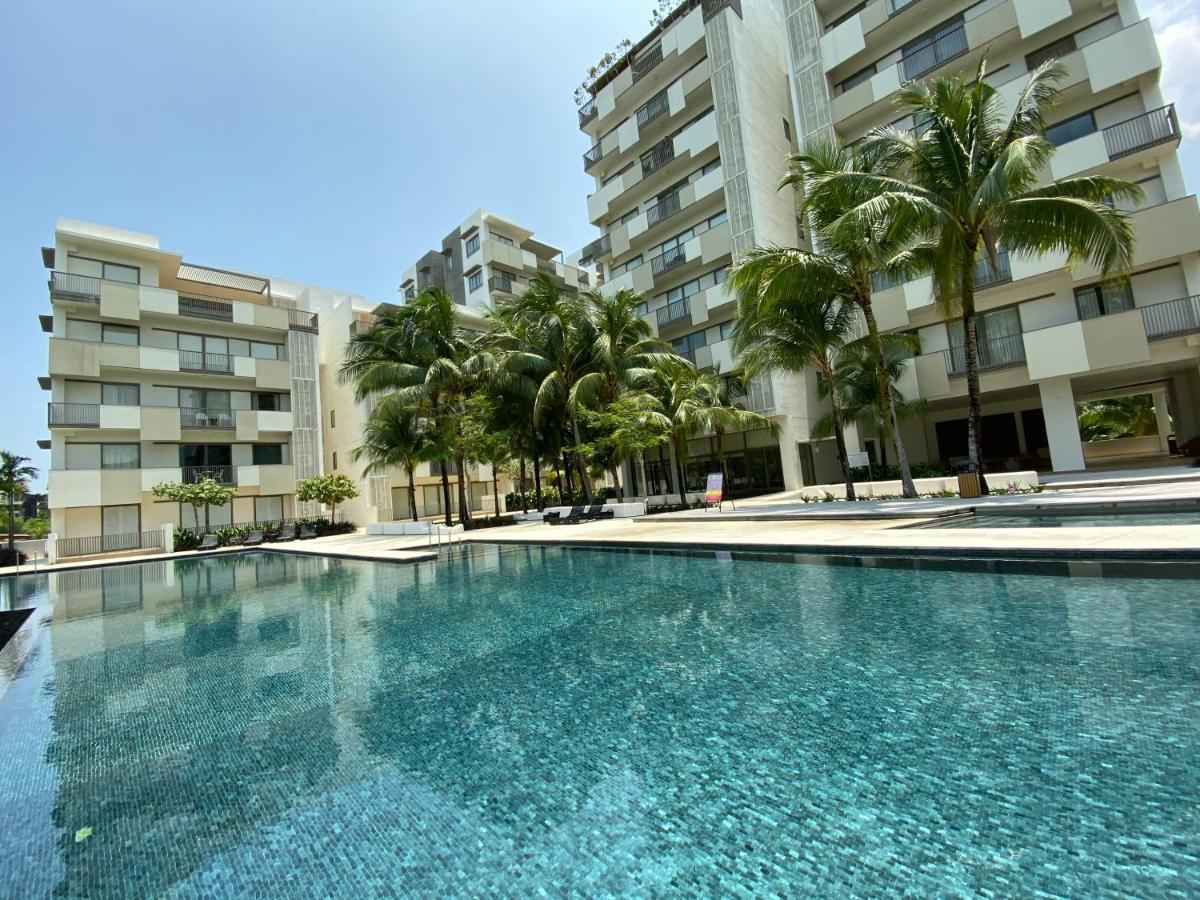 By The Sea @ Luxury Suites, Batu Ferringhi Exterior photo