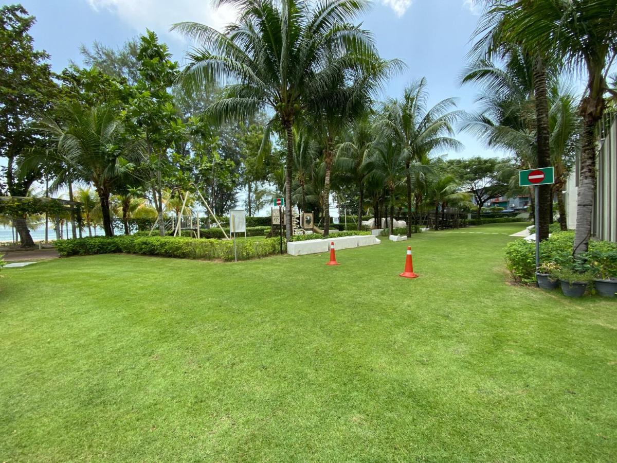 By The Sea @ Luxury Suites, Batu Ferringhi Exterior photo