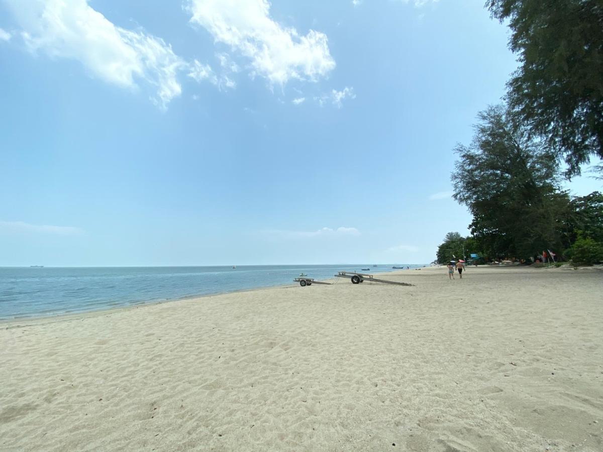 By The Sea @ Luxury Suites, Batu Ferringhi Exterior photo